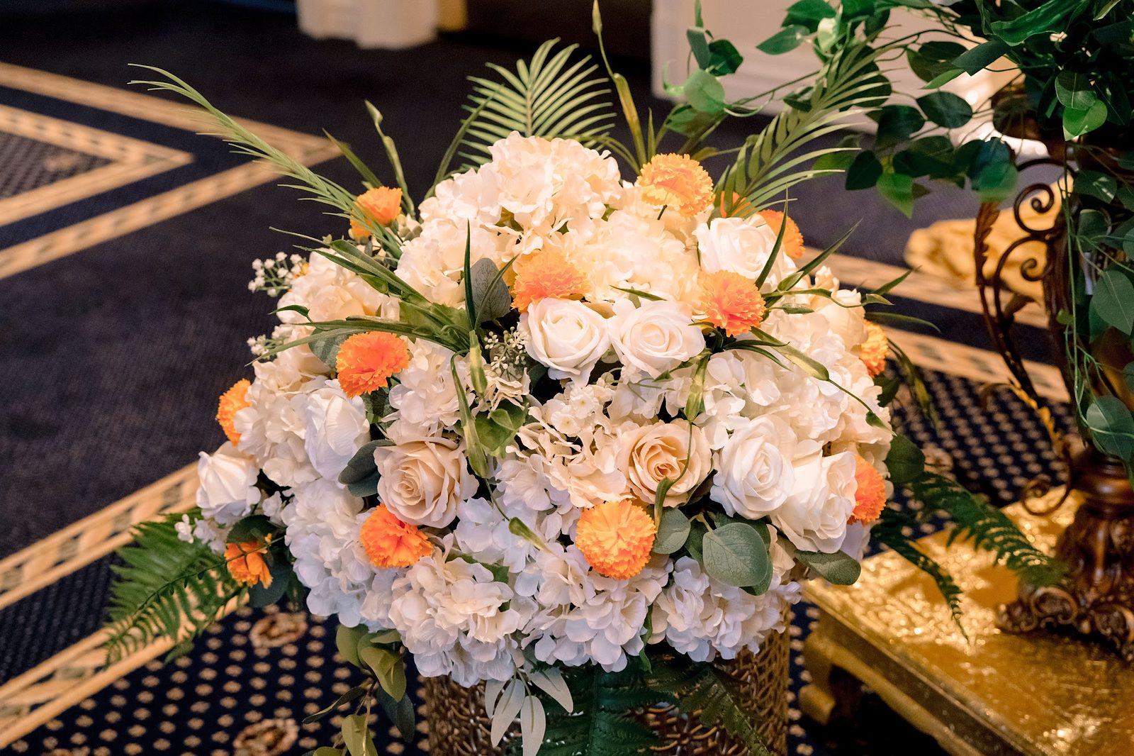 Peach and ivory floral arrangement